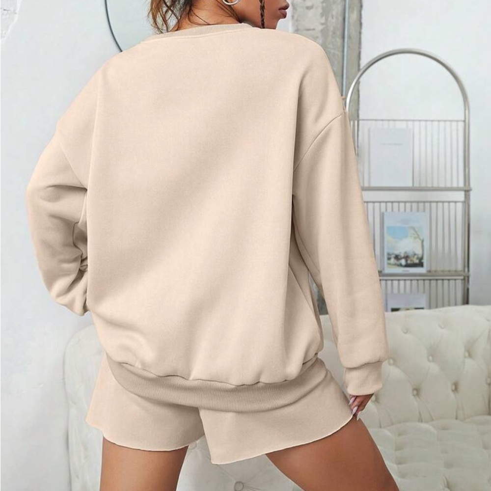 Cream soft fleece Crewneck sweater, matching shorts set - 2 piece coord set - Picture 2 of 2